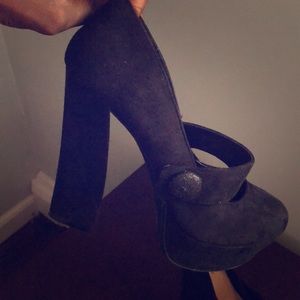 Black platform shoes baby doll button. Suede